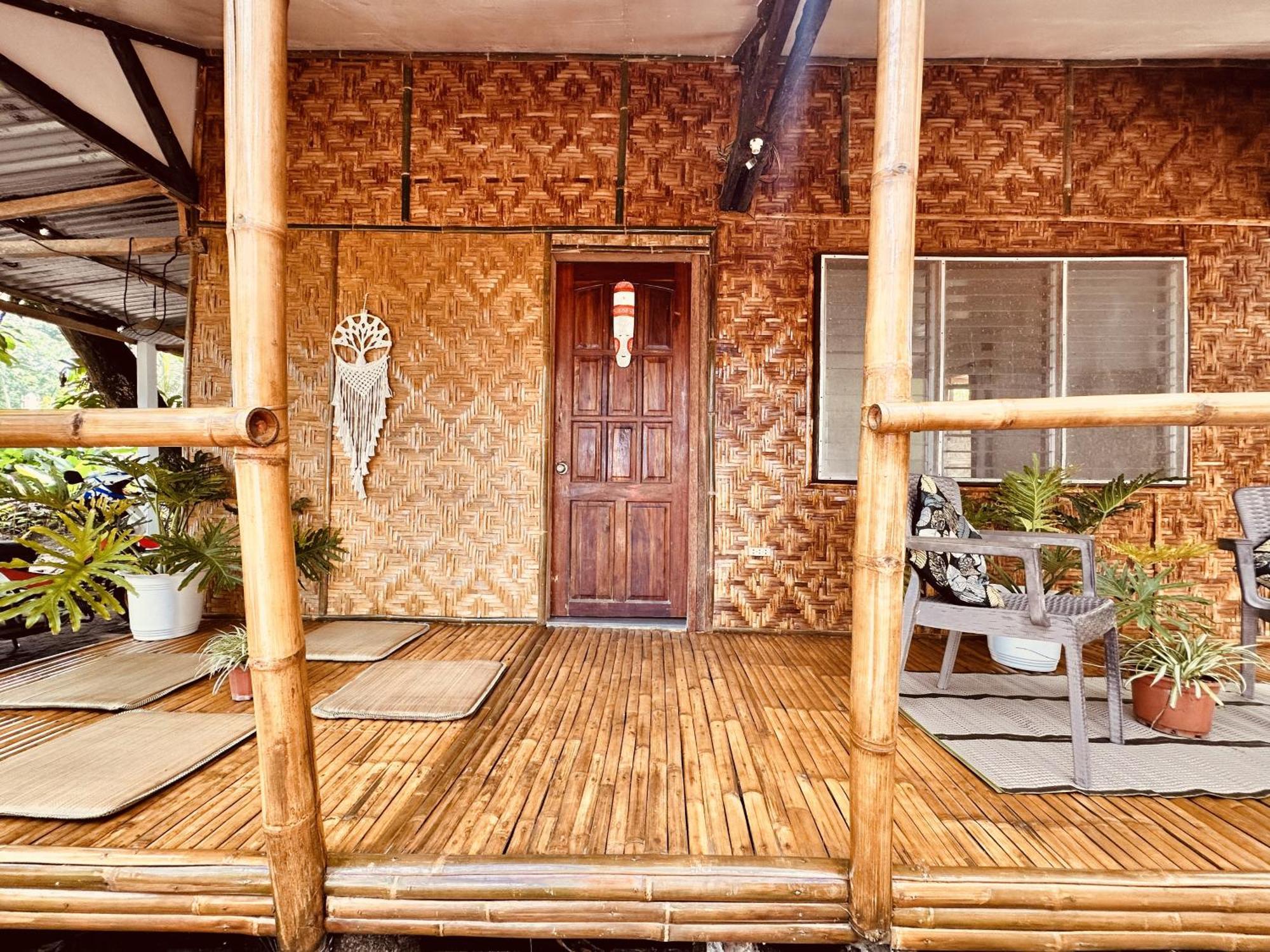 Playa Del Fuego Camiguin Beach Hostel & Resort Mambajao Kültér fotó